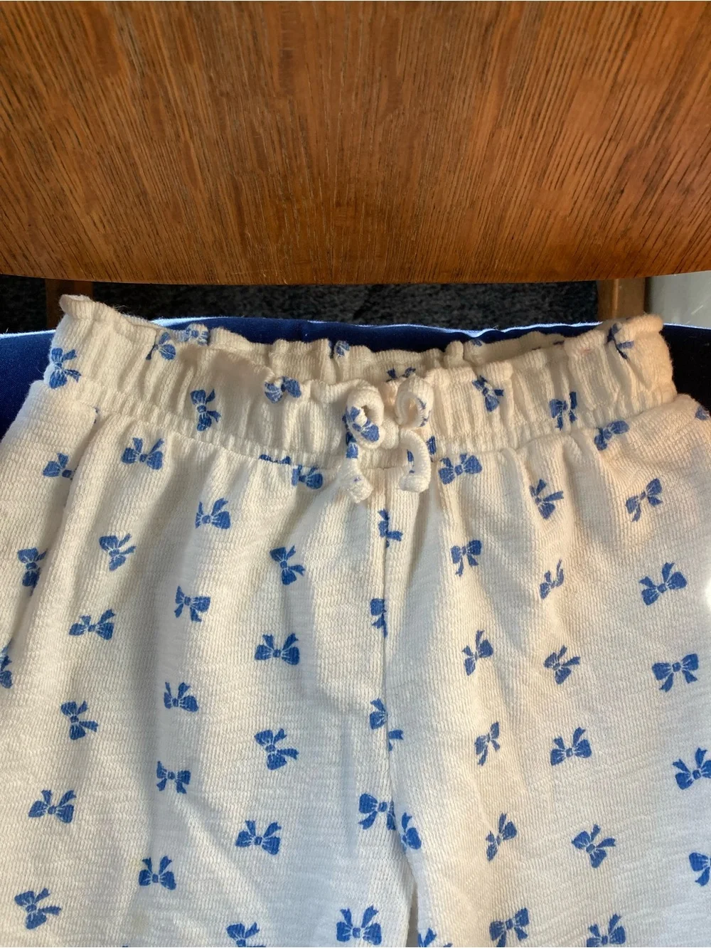 Old Navy White Toddler Lounge Pants with Blue Bow Print
